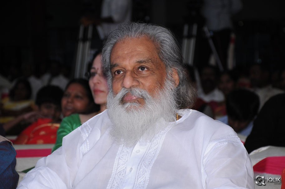 Manalo-Okadu-Movie-Audio-Function